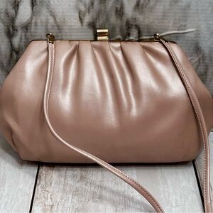 Vintage Blush Leather Kiss-lock Frame Clutch Crossbody Strap Girly Soft Elegant
